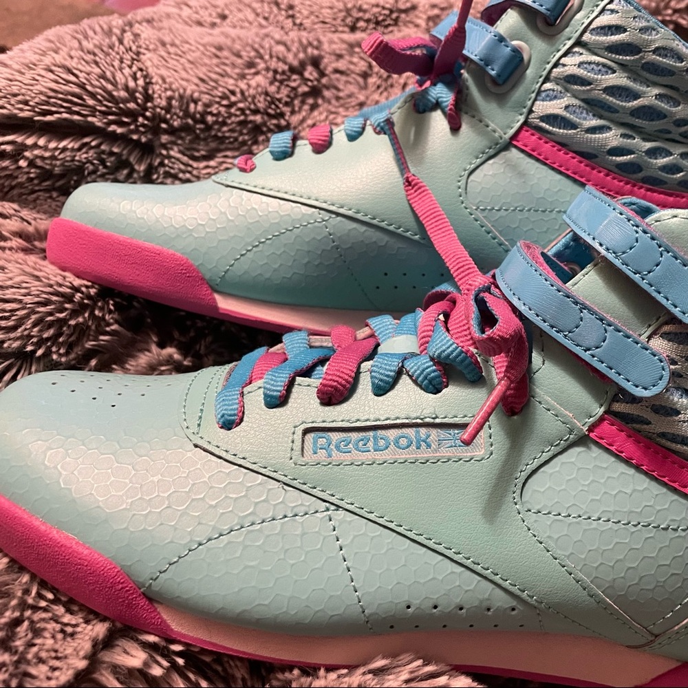 Reebok Classic Freestyle Ultraberry Blue Bomb Hi Top Sneakers 5.5 / 7 NWOT
